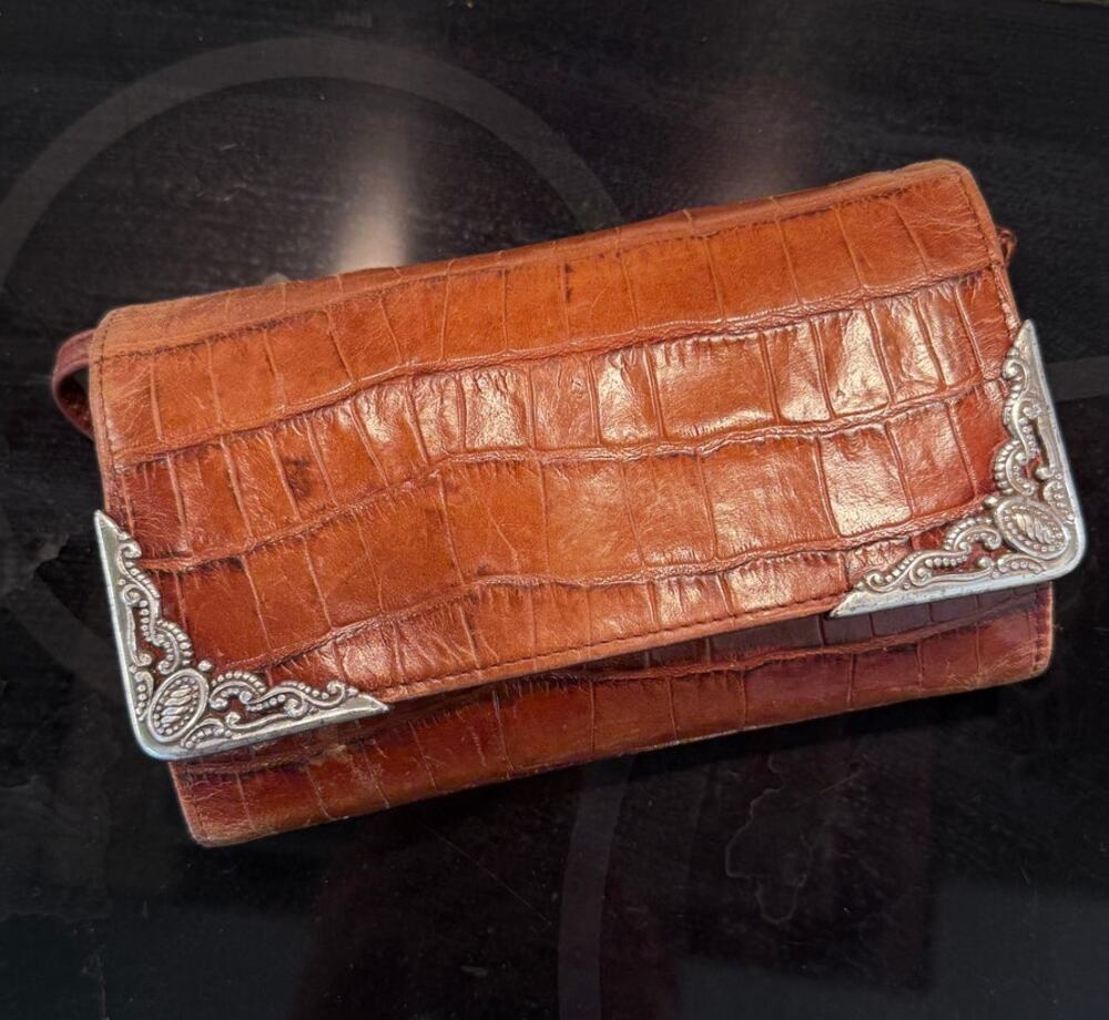 VTG Brighton Croc Embossed Leather Crossbody Wallet Purse Western Concho Brown